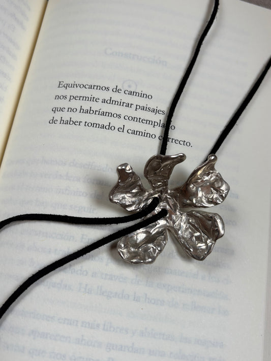 Hibiscus Necklace